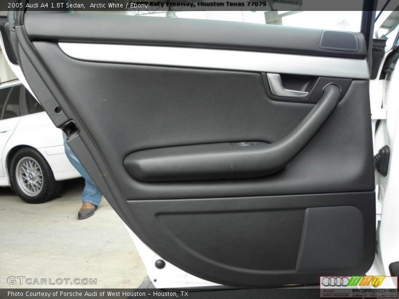 Arctic White / Ebony 2005 Audi A4 1.8T Sedan