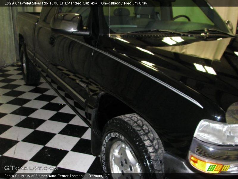 Onyx Black / Medium Gray 1999 Chevrolet Silverado 1500 LT Extended Cab 4x4