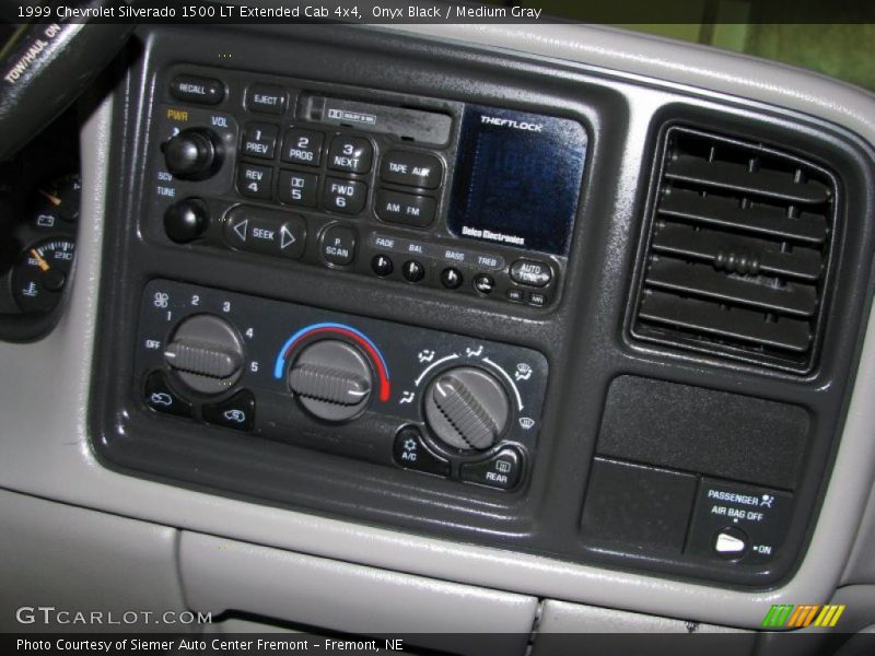Onyx Black / Medium Gray 1999 Chevrolet Silverado 1500 LT Extended Cab 4x4