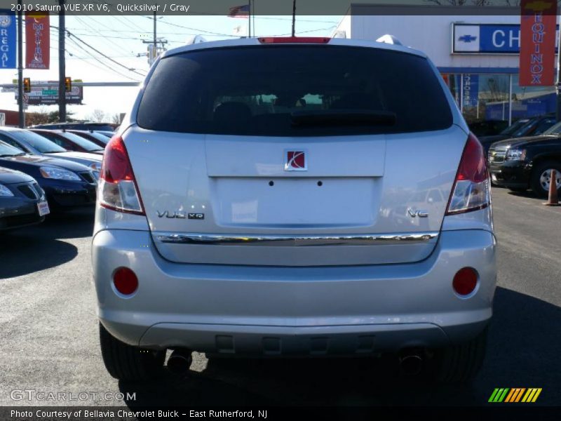 Quicksilver / Gray 2010 Saturn VUE XR V6