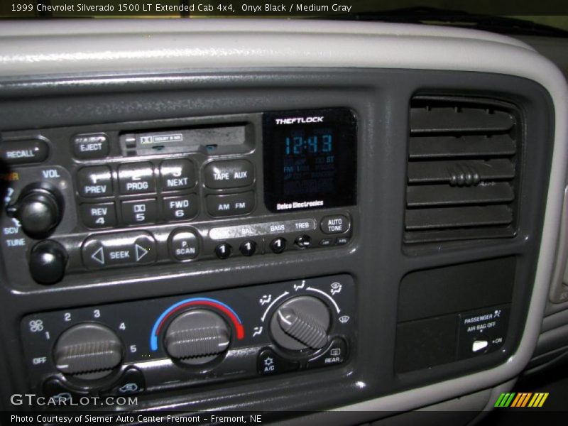 Onyx Black / Medium Gray 1999 Chevrolet Silverado 1500 LT Extended Cab 4x4