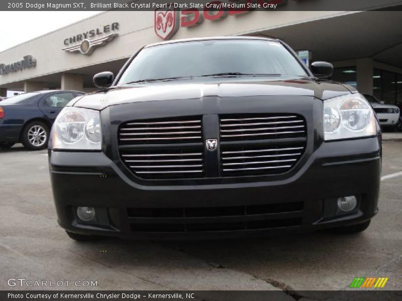 Brilliant Black Crystal Pearl / Dark Slate Gray/Medium Slate Gray 2005 Dodge Magnum SXT