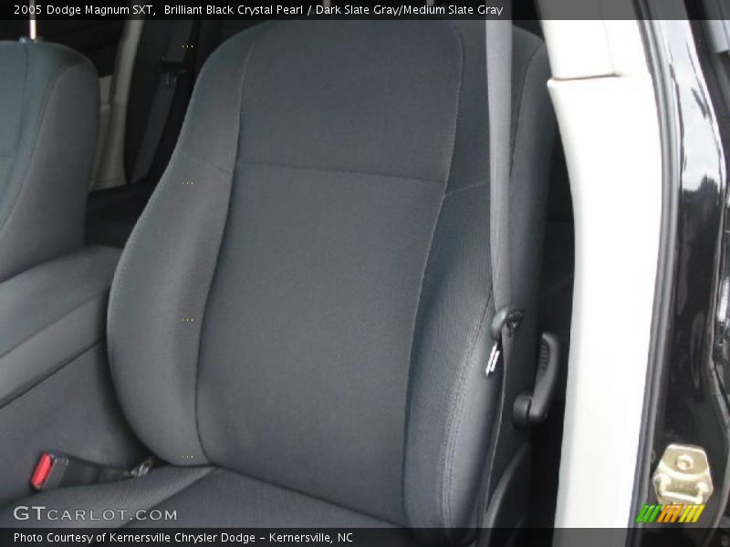 Brilliant Black Crystal Pearl / Dark Slate Gray/Medium Slate Gray 2005 Dodge Magnum SXT