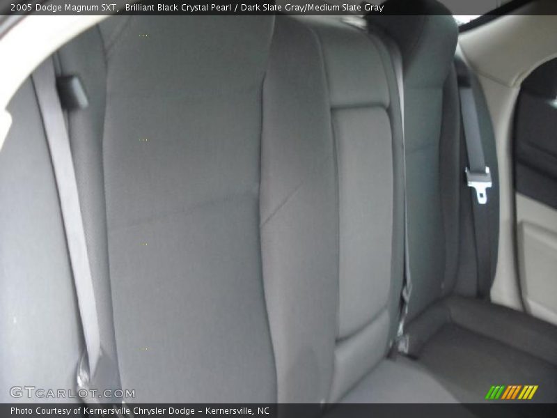 Brilliant Black Crystal Pearl / Dark Slate Gray/Medium Slate Gray 2005 Dodge Magnum SXT