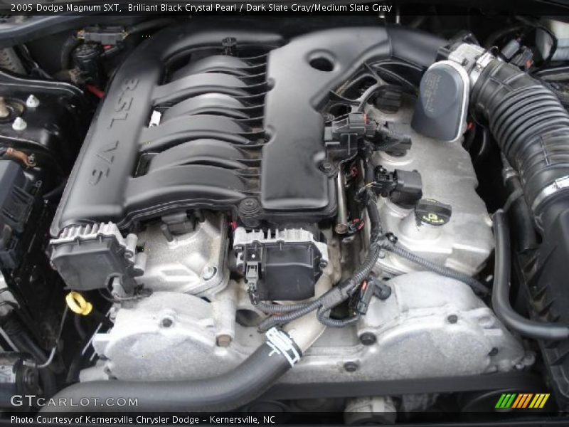 Brilliant Black Crystal Pearl / Dark Slate Gray/Medium Slate Gray 2005 Dodge Magnum SXT