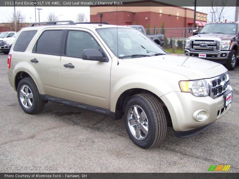 Front 3/4 View of 2011 Escape XLT V6 4WD