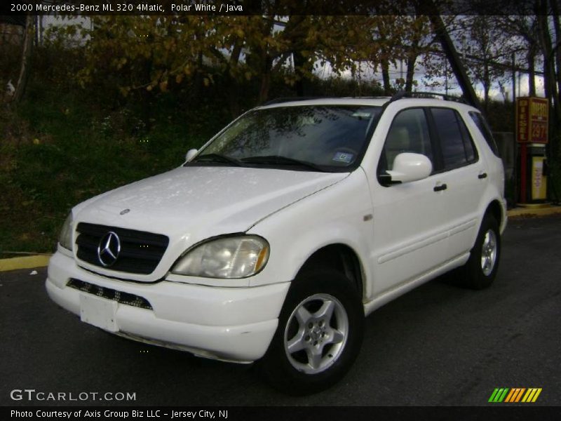 Polar White / Java 2000 Mercedes-Benz ML 320 4Matic
