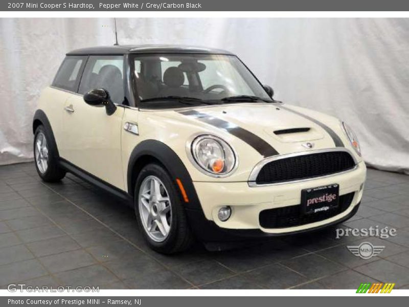 Pepper White / Grey/Carbon Black 2007 Mini Cooper S Hardtop