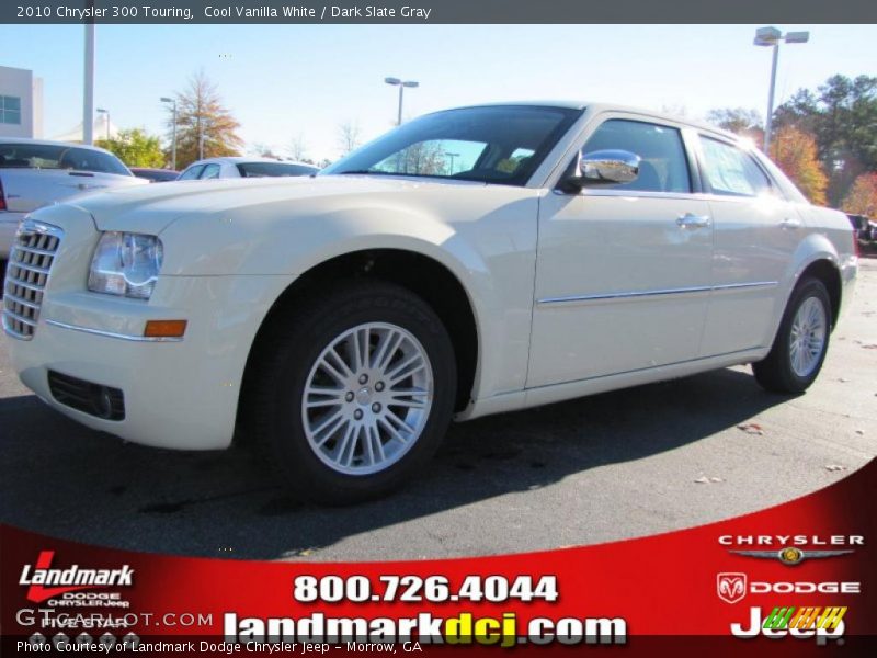 Cool Vanilla White / Dark Slate Gray 2010 Chrysler 300 Touring