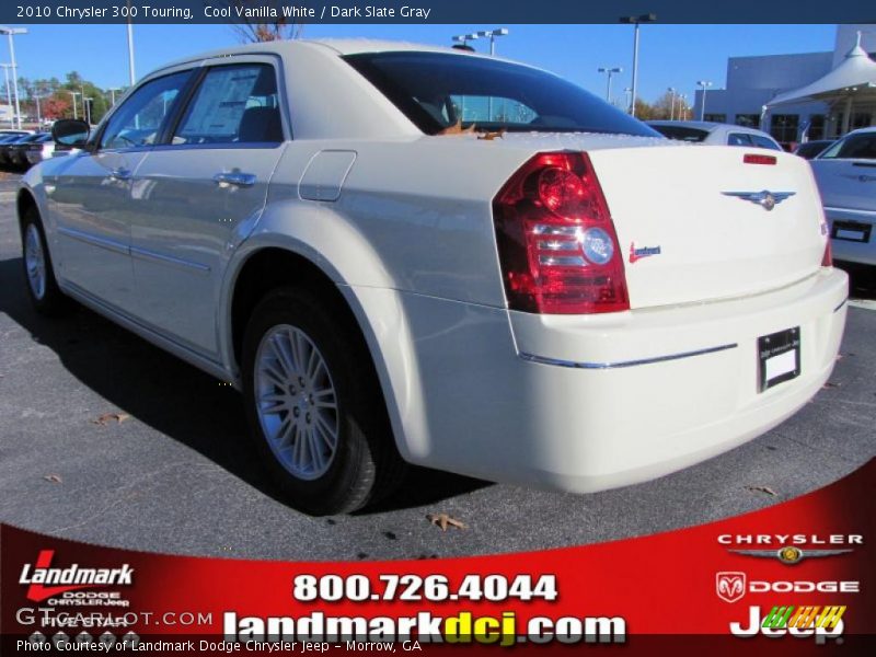 Cool Vanilla White / Dark Slate Gray 2010 Chrysler 300 Touring