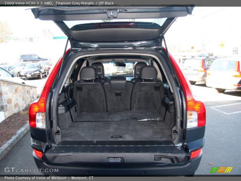 Titanium Grey Metallic / Off Black 2009 Volvo XC90 3.2 AWD