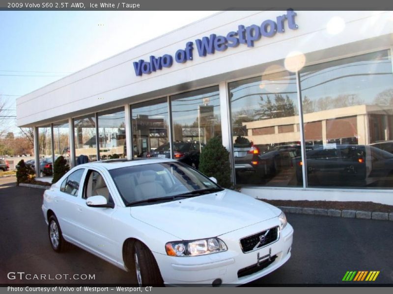 Ice White / Taupe 2009 Volvo S60 2.5T AWD