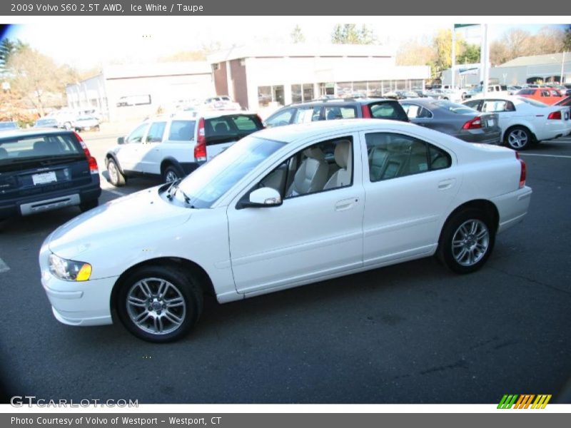 Ice White / Taupe 2009 Volvo S60 2.5T AWD