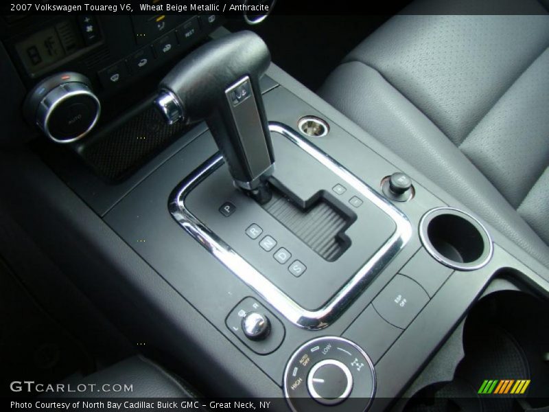 Wheat Beige Metallic / Anthracite 2007 Volkswagen Touareg V6