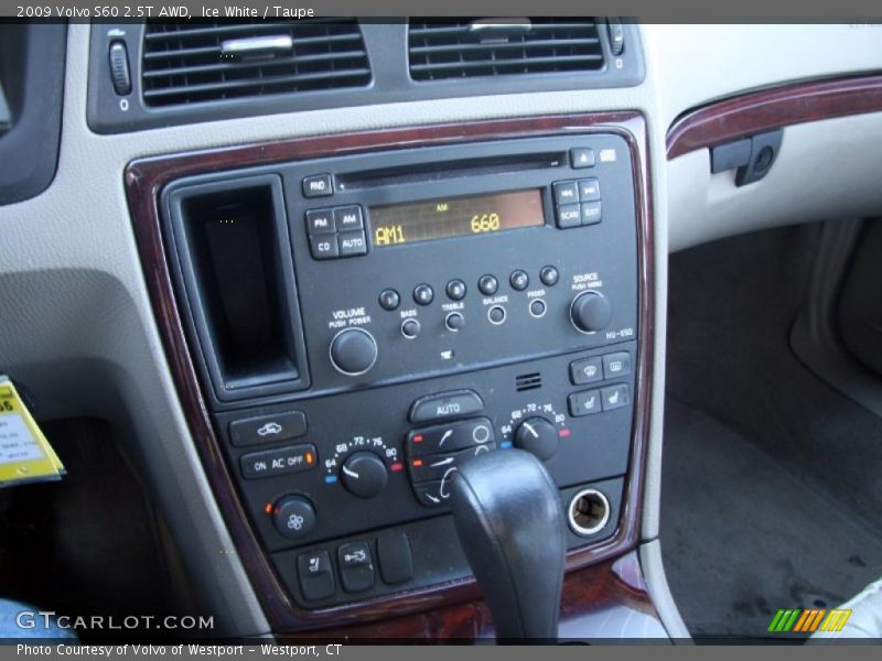 Ice White / Taupe 2009 Volvo S60 2.5T AWD
