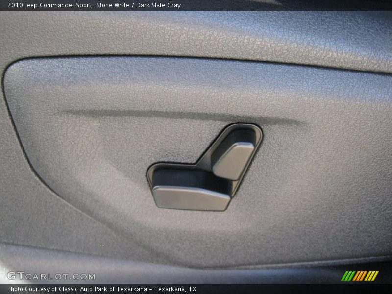 Stone White / Dark Slate Gray 2010 Jeep Commander Sport