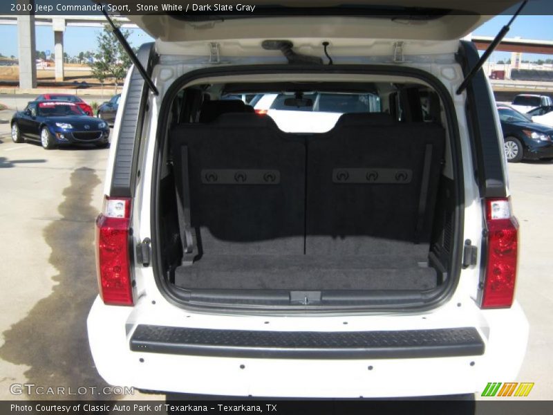 Stone White / Dark Slate Gray 2010 Jeep Commander Sport