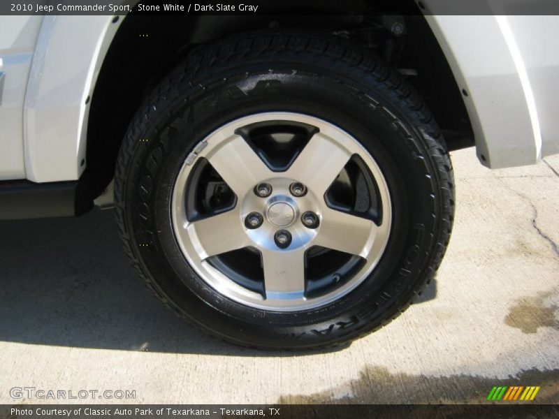 Stone White / Dark Slate Gray 2010 Jeep Commander Sport