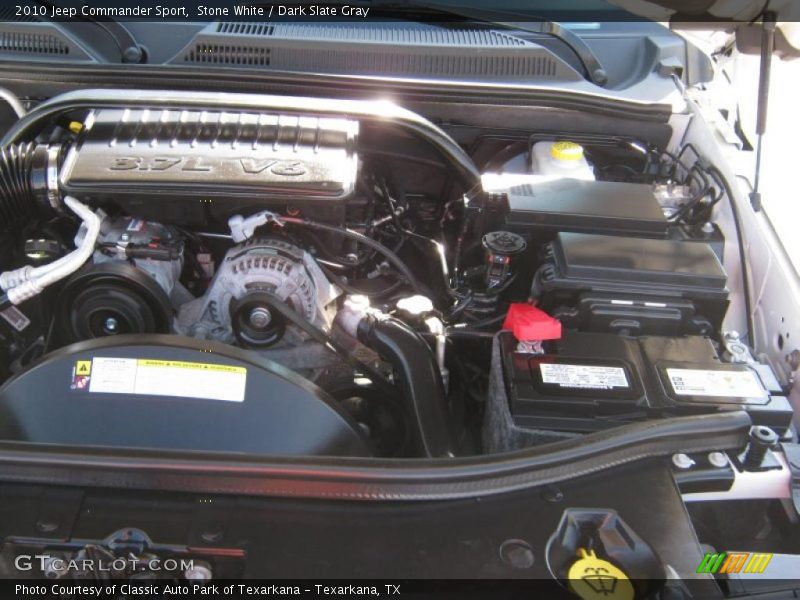 Stone White / Dark Slate Gray 2010 Jeep Commander Sport