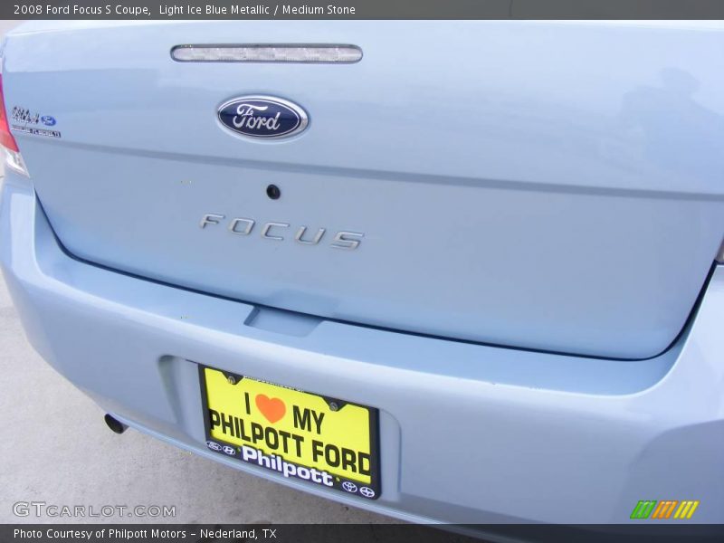 Light Ice Blue Metallic / Medium Stone 2008 Ford Focus S Coupe
