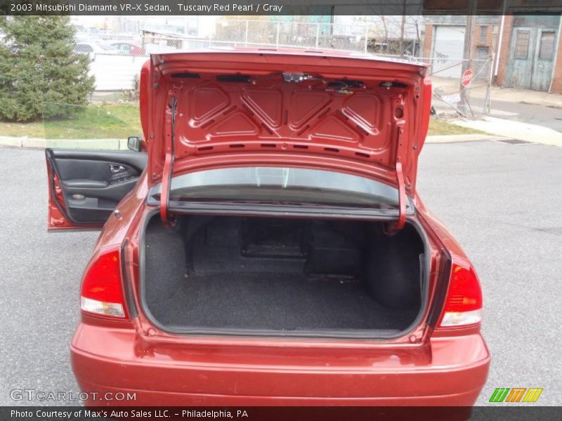  2003 Diamante VR-X Sedan Trunk