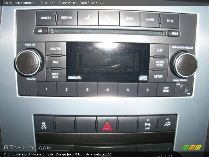 Stone White / Dark Slate Gray 2010 Jeep Commander Sport 4x4