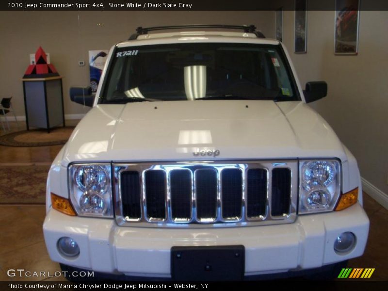 Stone White / Dark Slate Gray 2010 Jeep Commander Sport 4x4