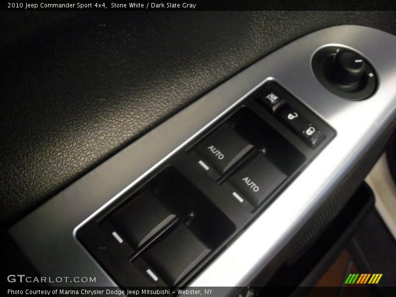Stone White / Dark Slate Gray 2010 Jeep Commander Sport 4x4
