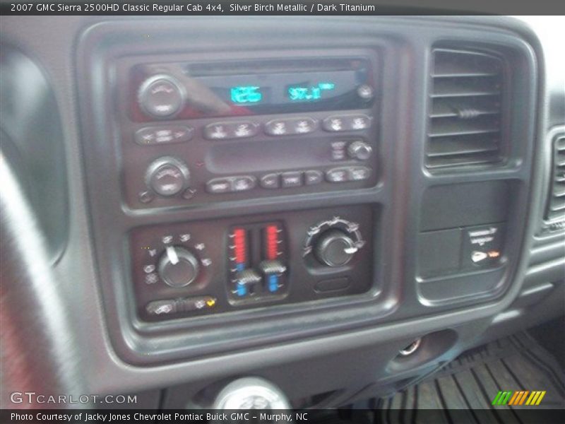 Silver Birch Metallic / Dark Titanium 2007 GMC Sierra 2500HD Classic Regular Cab 4x4