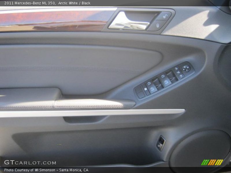 Arctic White / Black 2011 Mercedes-Benz ML 350