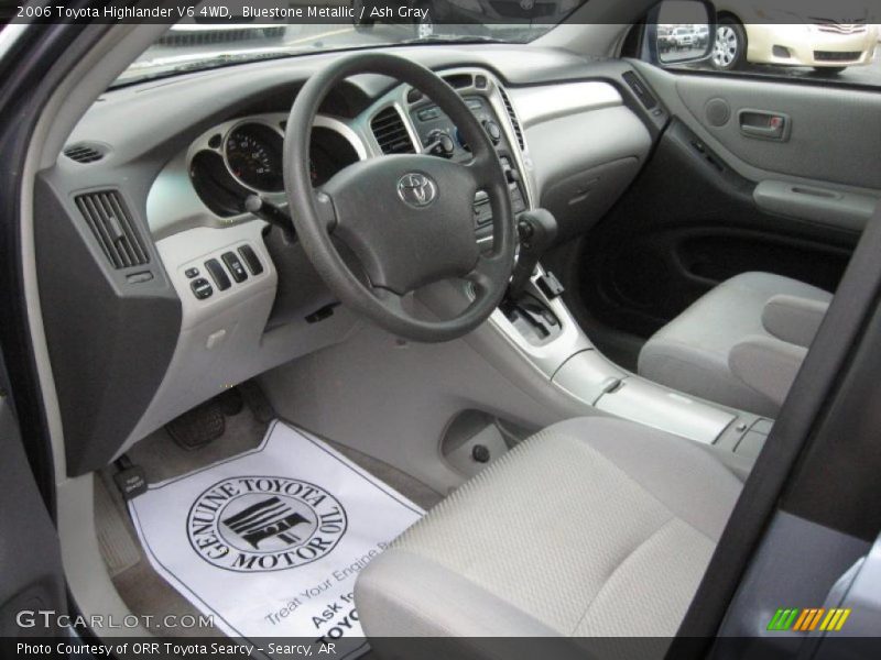 Ash Gray Interior - 2006 Highlander V6 4WD 