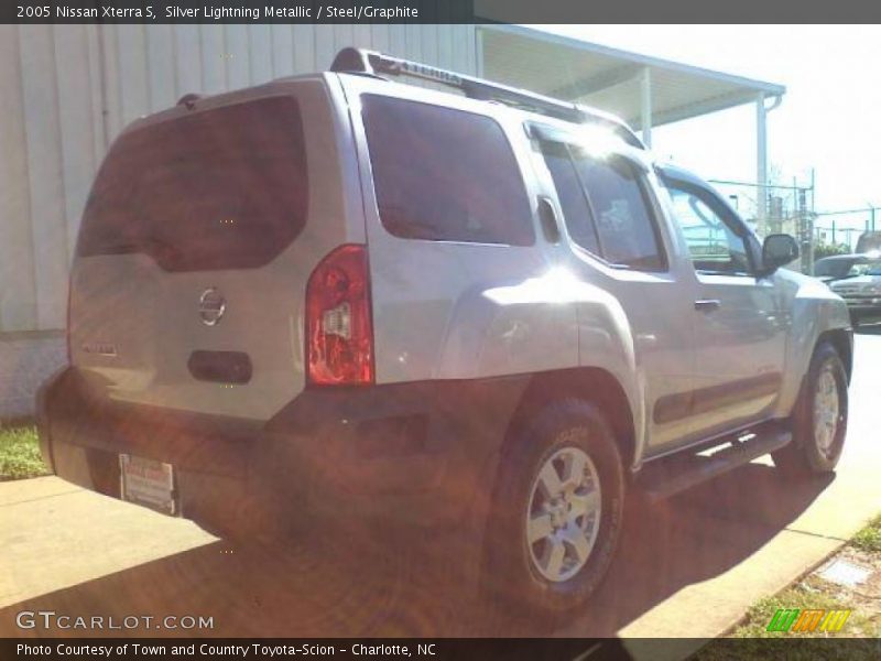 Silver Lightning Metallic / Steel/Graphite 2005 Nissan Xterra S