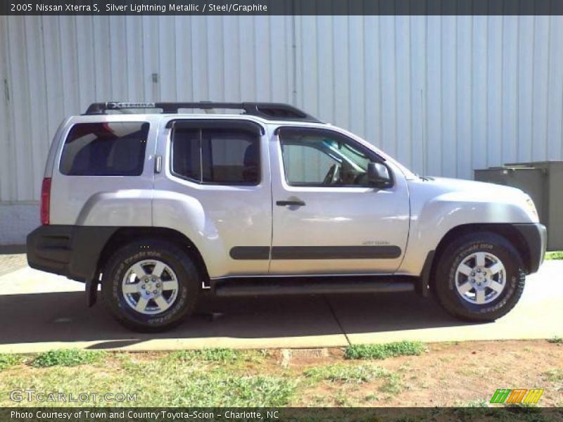 Silver Lightning Metallic / Steel/Graphite 2005 Nissan Xterra S