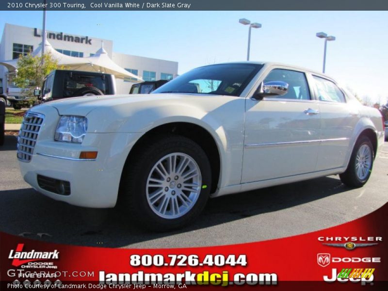 Cool Vanilla White / Dark Slate Gray 2010 Chrysler 300 Touring