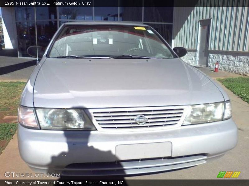 Platinum Gold / Gray 1995 Nissan Sentra GXE