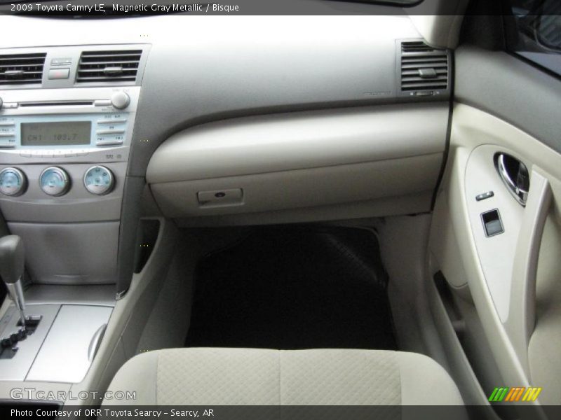 Magnetic Gray Metallic / Bisque 2009 Toyota Camry LE