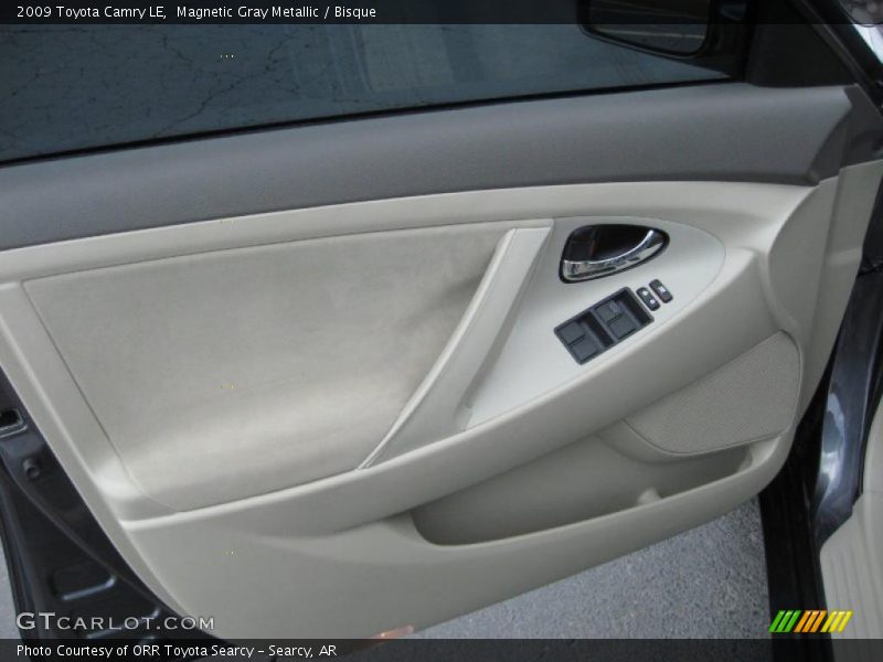 Magnetic Gray Metallic / Bisque 2009 Toyota Camry LE