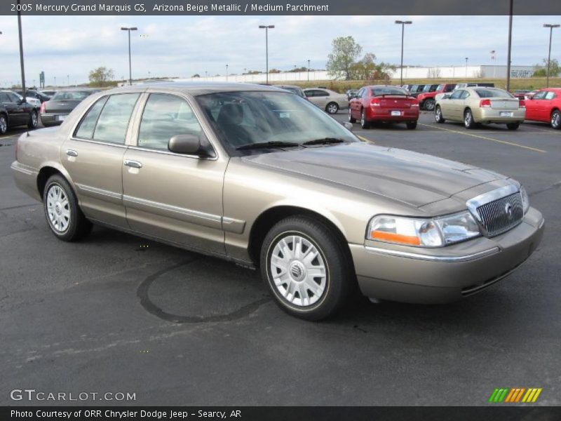 Front 3/4 View of 2005 Grand Marquis GS