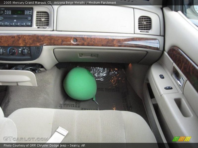 Arizona Beige Metallic / Medium Parchment 2005 Mercury Grand Marquis GS