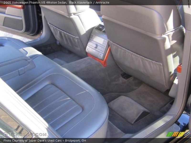 Black Klavierlack / Anthracite 2005 Volkswagen Phaeton V8 4Motion Sedan