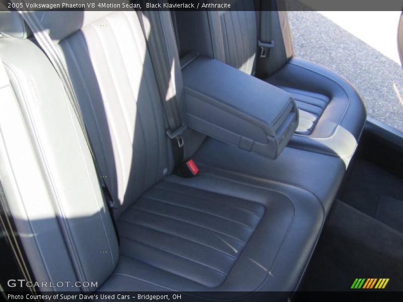 Black Klavierlack / Anthracite 2005 Volkswagen Phaeton V8 4Motion Sedan