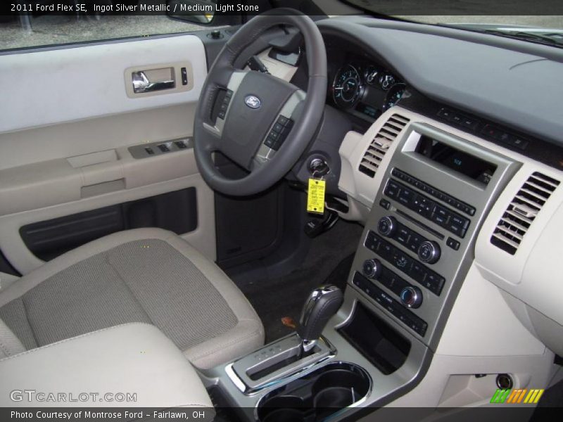 Dashboard of 2011 Flex SE