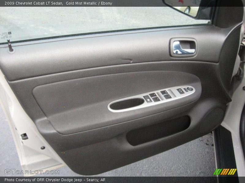 Door Panel of 2009 Cobalt LT Sedan