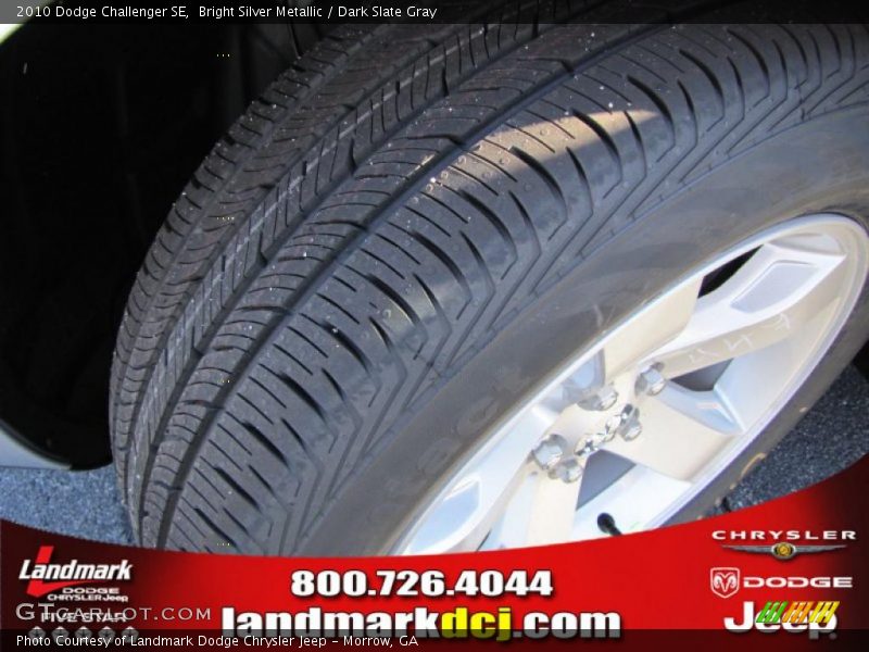 Bright Silver Metallic / Dark Slate Gray 2010 Dodge Challenger SE