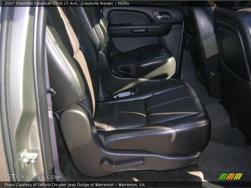  2007 Suburban 2500 LT 4x4 Ebony Interior