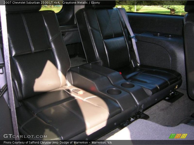  2007 Suburban 2500 LT 4x4 Ebony Interior