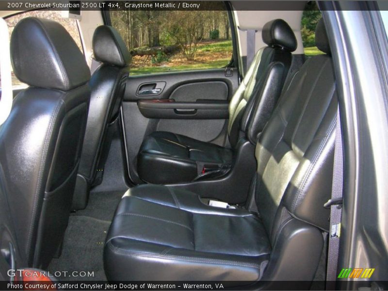  2007 Suburban 2500 LT 4x4 Ebony Interior