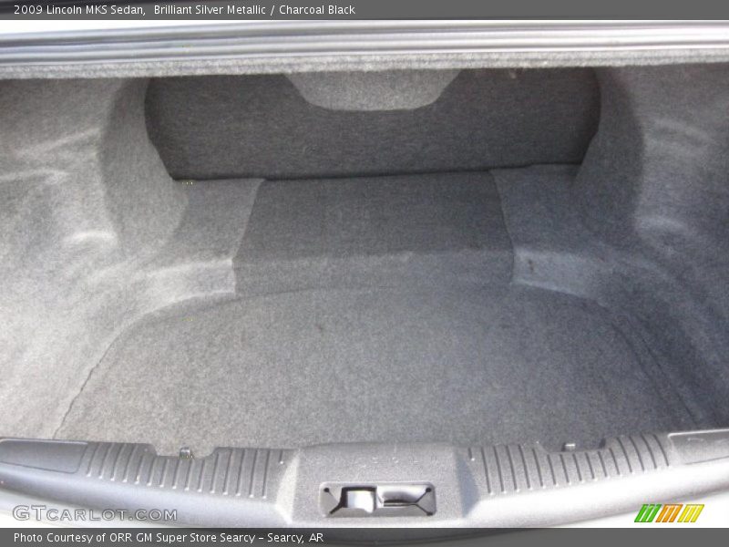  2009 MKS Sedan Trunk
