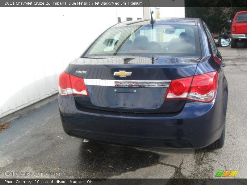 Imperial Blue Metallic / Jet Black/Medium Titanium 2011 Chevrolet Cruze LS