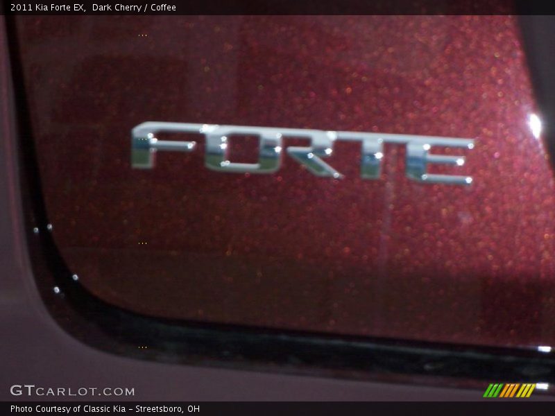 Dark Cherry / Coffee 2011 Kia Forte EX